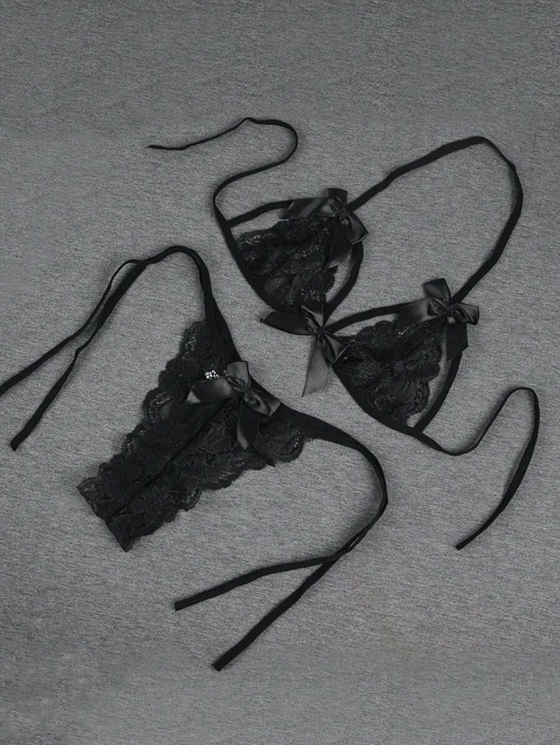 Büyük Beden Fantezi Seksi Siyah Fiyonk Süslemeli Dantelli Sütyen String Takımı